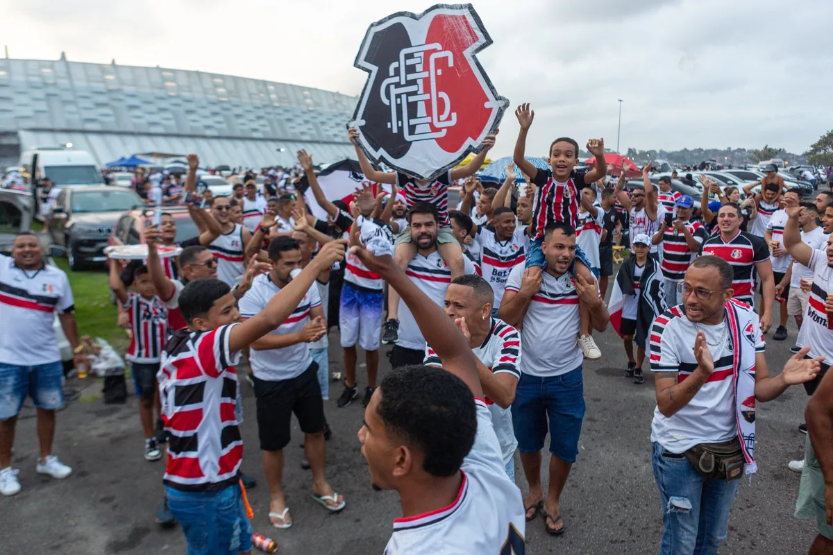 Santa Cruz libera mais um setor na Arena de Pernambuco para jogo contra o Floresta