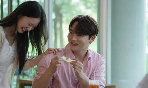 박서진, 이상형 황혜선과 손깍지 포착…32년 만의 첫 소개팅 (살림남)