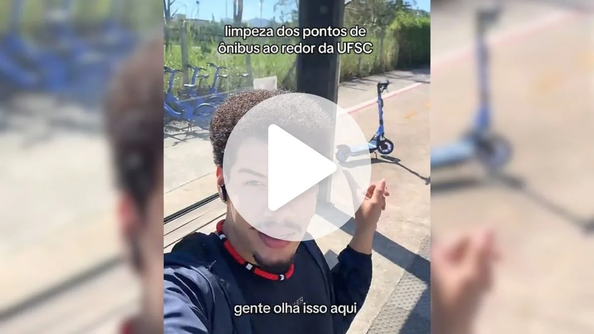 ‘Com cheirinho de limpo’: estudante mostra como ficou ponto de ônibus após ‘faxinão’ na UFSC