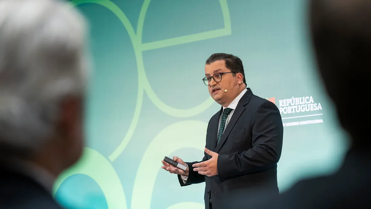 Contas públicas têm 800 milhões de margem antes dos apoios ao IRS e pensionistas