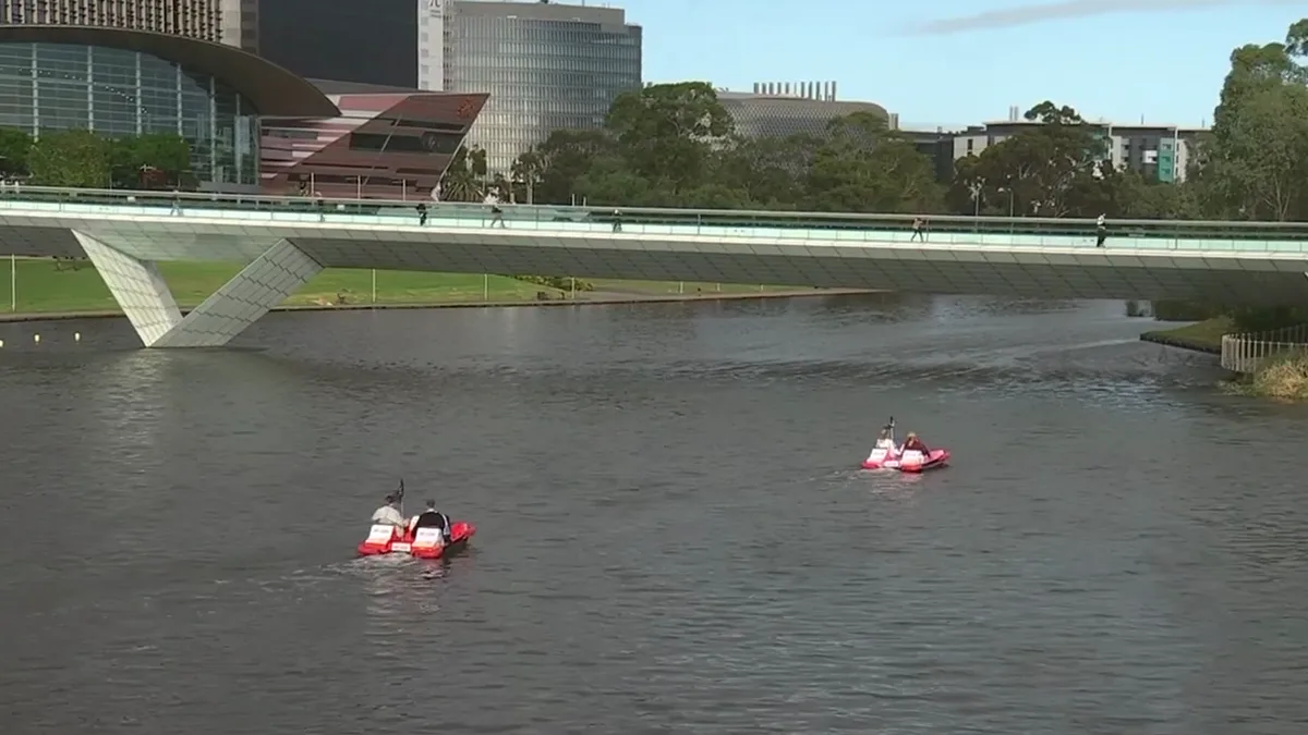 Man rescued from iconic Adelaide river after trying to evade police