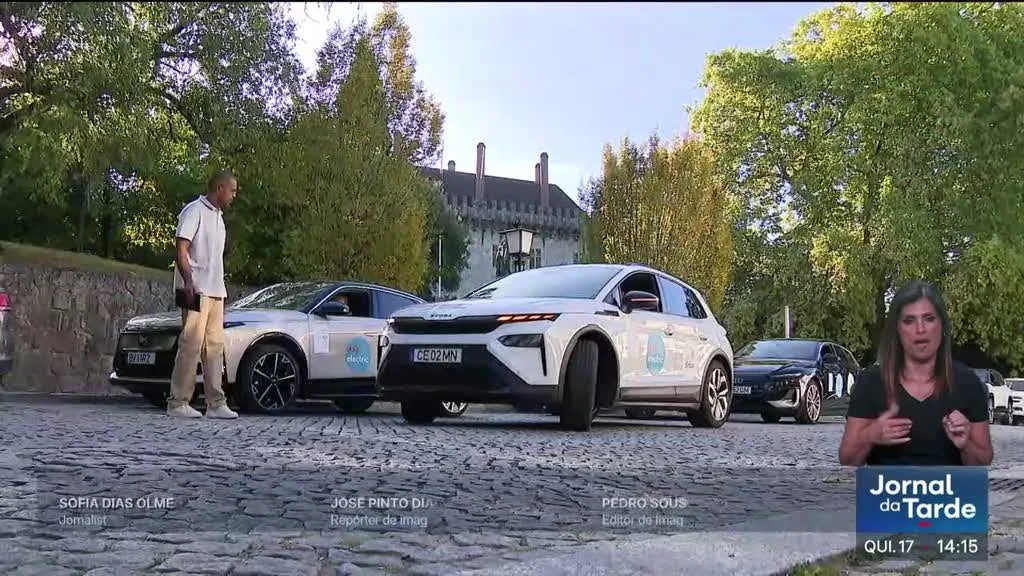 Condutores fazem 1300 km em carros elétricos