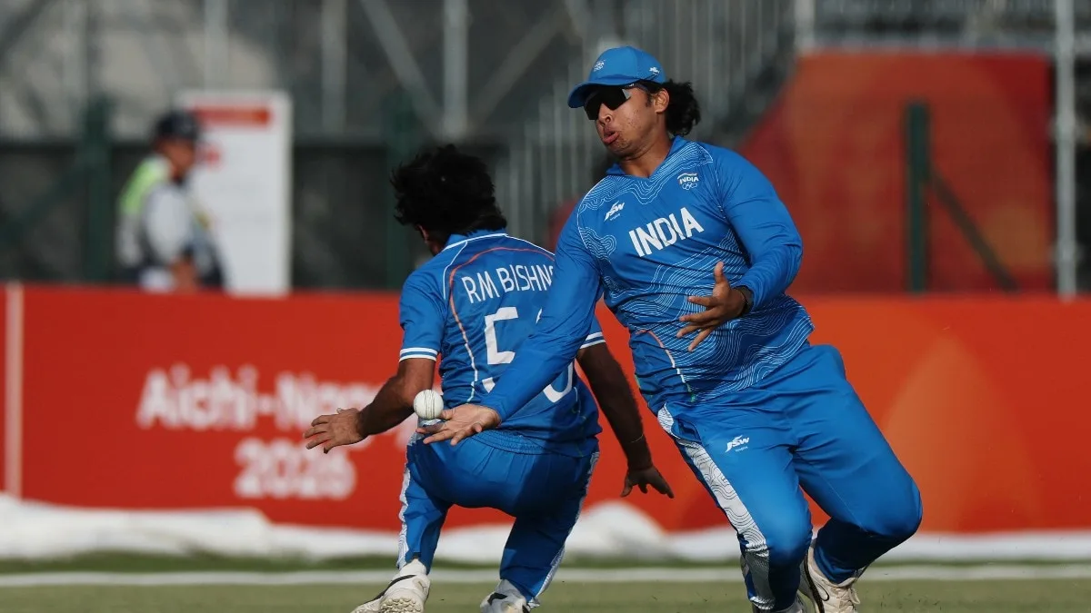 R Sridhar warns India's fielding woes could worsen in chilly New Zealand