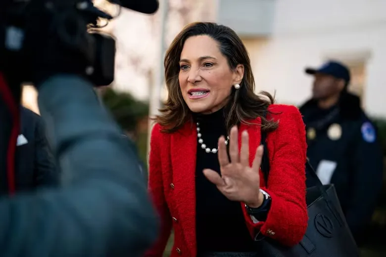 María Elvira Salazar dijo que Donald Trump apoyará legalizar a algunos inmigrantes