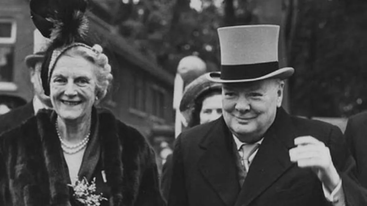 En 1940 la depresión amenazó con destruirlo en la guerra, las cartas de su esposa lo salvaron y fue clave para vencer a Alemania