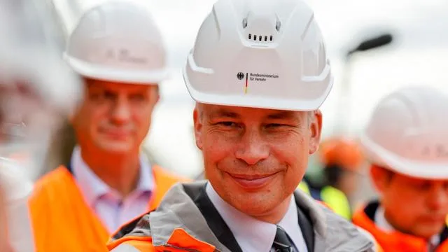Bundesverkehrsminister: Verkehrsminister: Abriss an Nordbrücke «voll im Zeitplan»