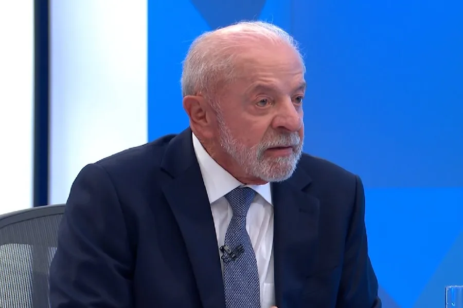 ‘É tudo culpa minha’, diz Lula sobre resultado do primeiro turno