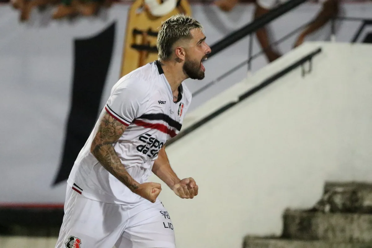 Atacante Pedro Bortoluzo é o novo jogador do Confiança para 2027
