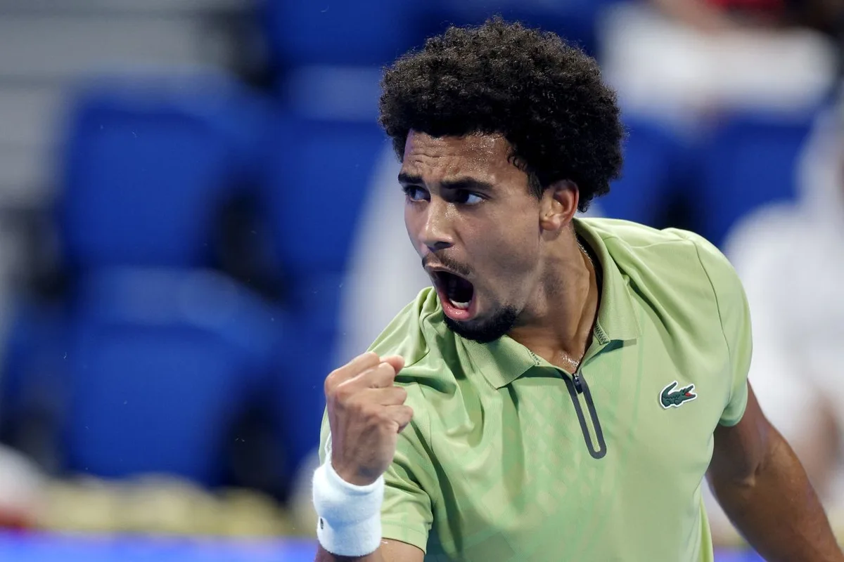 Артюр Фис занял пятую строчку в Чемпионской гонке ATP, Джокович вылетел из топ-10