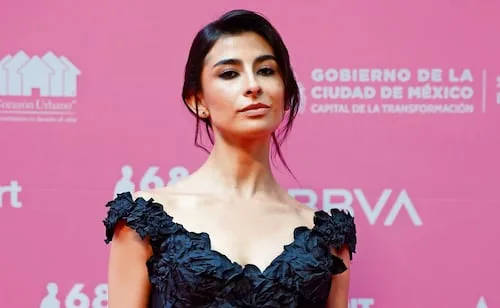 Paola Ramones da voz a su madre