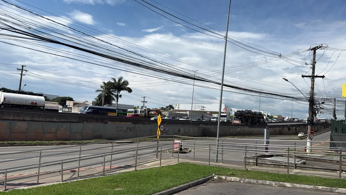 Jovem é baleado ao fazer 'grau' de moto com grupo de amigos em Cariacica