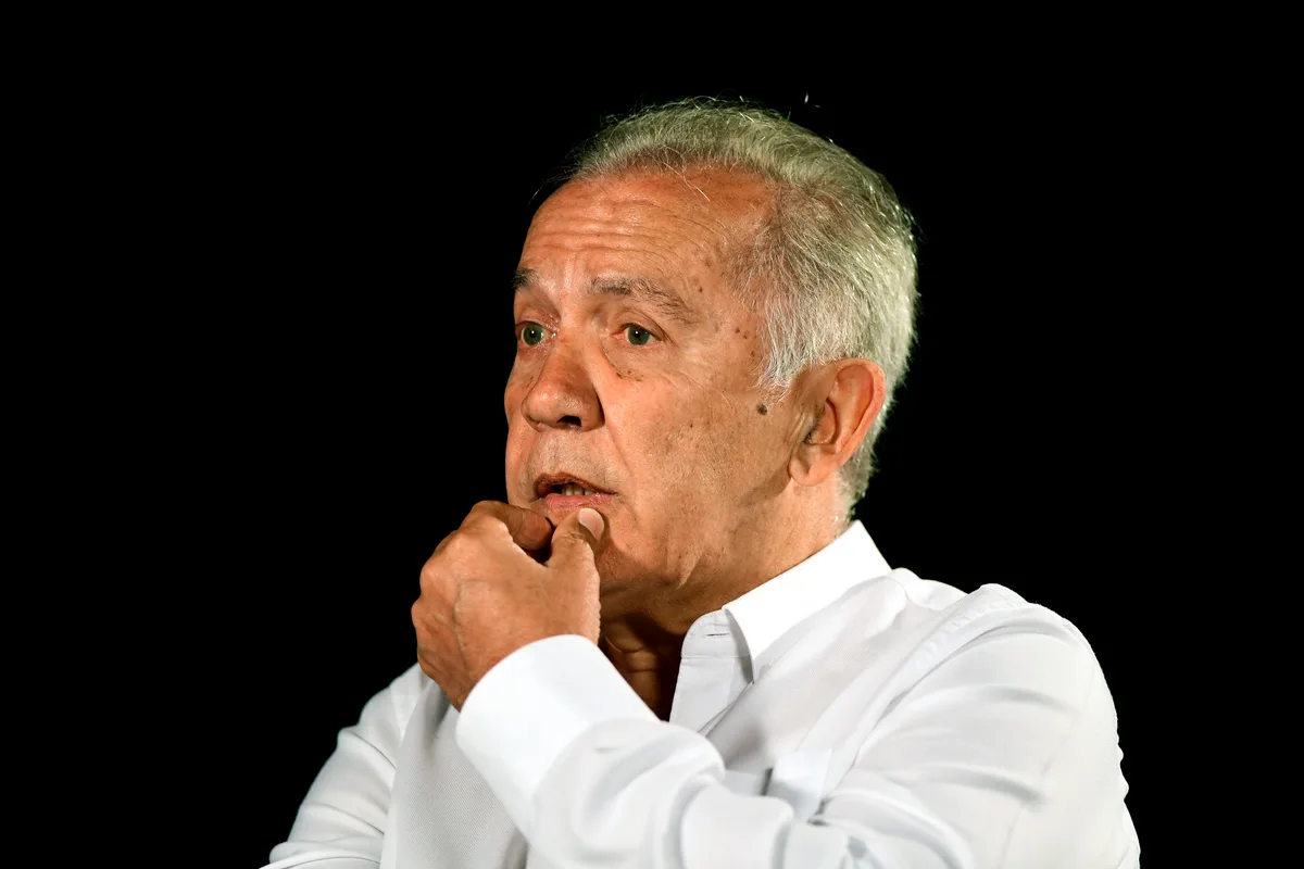 Há 30 anos, pai de Eduardo Baptista trocava Inter por "clube grande"; conheça a história
