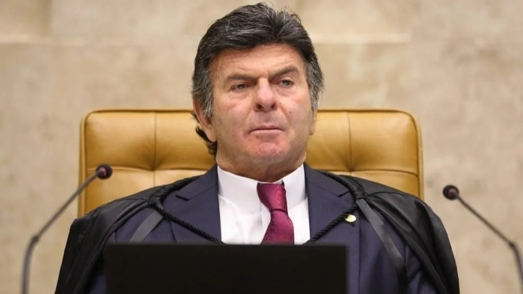 Filho de Fux trocou mensagens com Vorcaro sobre processo bilionário no STF