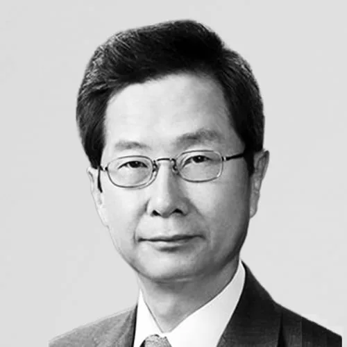 李在明外交、「GK不在のPK」外すのか