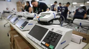 Brasileiras na Europa criam plataforma de boleias e alojamento para incentivar o voto