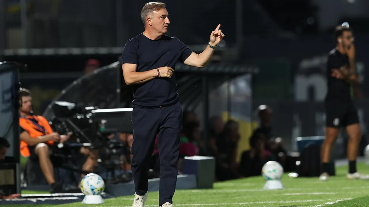 Carlos Carvalhal elogia «reação absolutamente fantástica» e deixa alerta