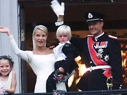 Ein leises Hoch auf die Liebe: Haakon und Mette-Marit feiern stillen 25. Hochzeitstag
