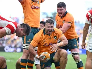 De Lutiis marks 1,000th Wallabies cap with a try as Australia routs Japan 56-17