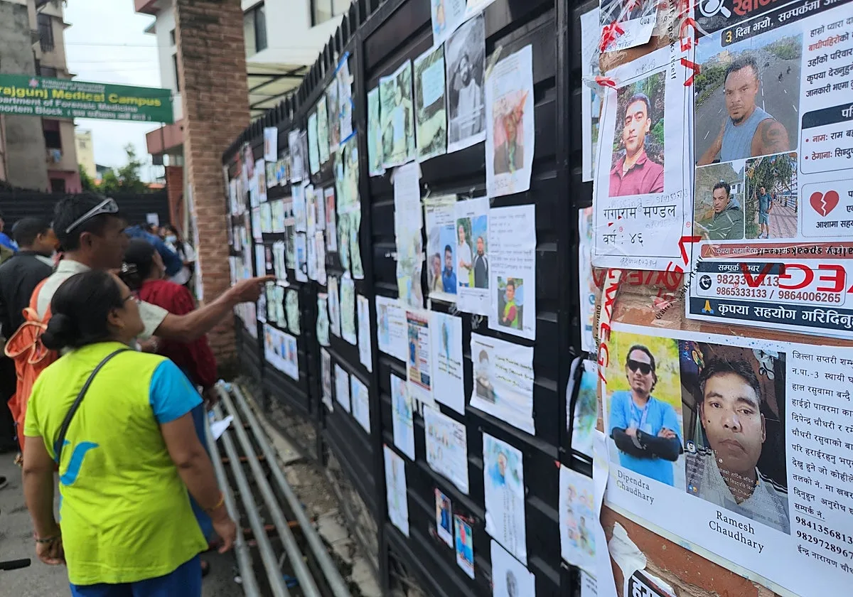 Las morgues colapsan en Nepal: cientos de cadáveres sin identificar y miles de desaparecidos
