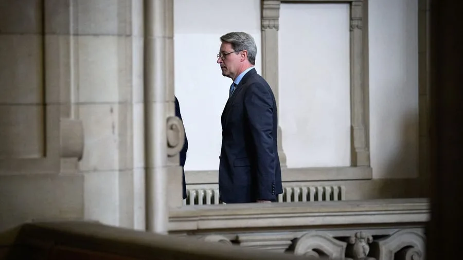 Justiz: Prozess gegen Ex-Minister Scheuer nach Maut-Debakel begonnen
