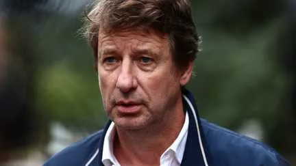 Présidentielle 2027 : le sénateur écologiste Yannick Jadot soutient Raphaël Glucksmann "sans hésitation", estimant qu'il "peut gagner cette élection"