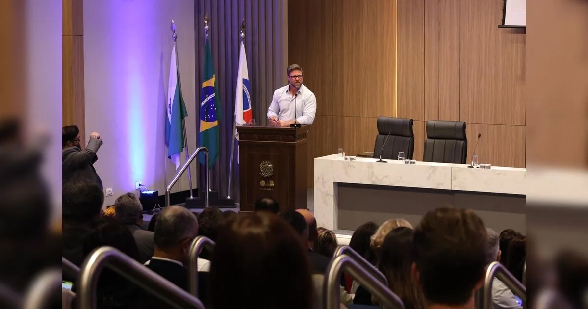 Em sabatina na OAB, Requião Filho critica obras sem planejamento no PR