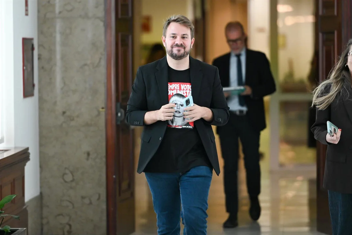El portavoz adjunto de Sumar tras la decisión sobre la 'ley de nietos': "El pucherazo no era Correos sino en el Supremo"