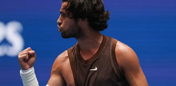 Alcaraz: quatro meses depois, boa vitória e mamilos polêmicos no US Open