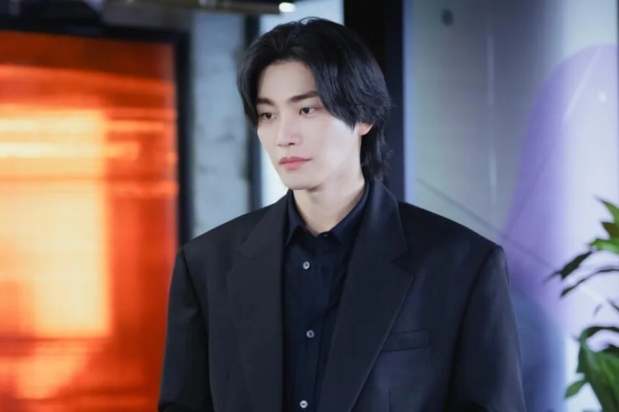 Kim Jae Yeong Dedicates Himself To His Adult Product Start-Up In New Drama “Make Me Tingle”