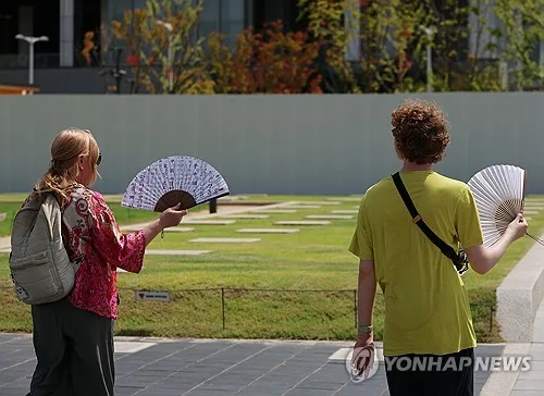 응급실 간 온열질환자 3천800명 육박…28일까지 무더위 주의