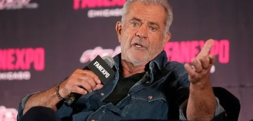 Mel Gibson äfft Gebärdensprachendolmetscherin nach – und entschuldigt sich (wieder einmal)