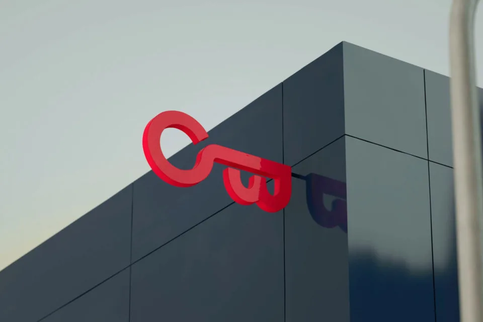 Openbank reduz comissão de compra e venda de ações e ETF para 1 euro