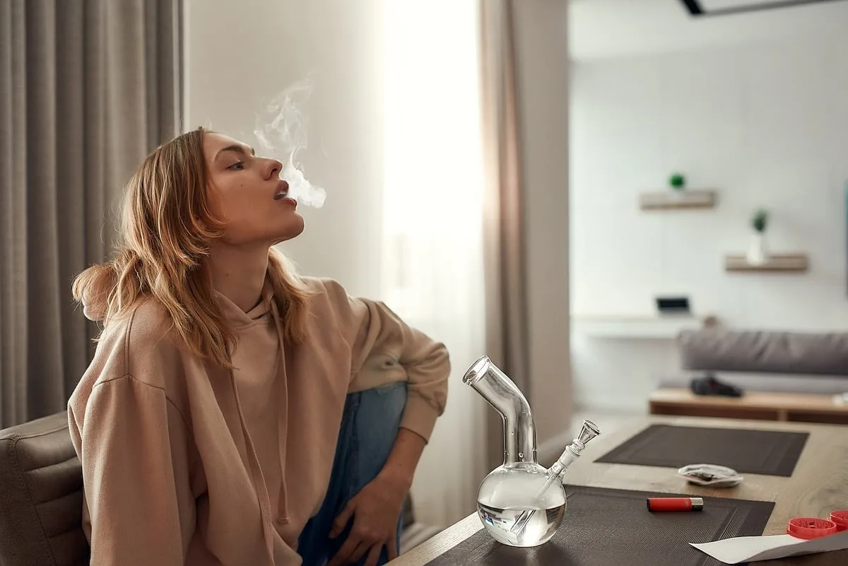 La forma en que usas la marihuana podría ser una señal de alerta para la adicción, según un estudio