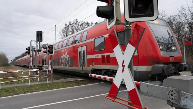 Eingleisige Strecke: Bahn startet Bau für mehr Züge zwischen Berlin und Cottbus