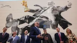 Espanha: visita de Luis de la Fuente a mural da seleção termina com três feridos