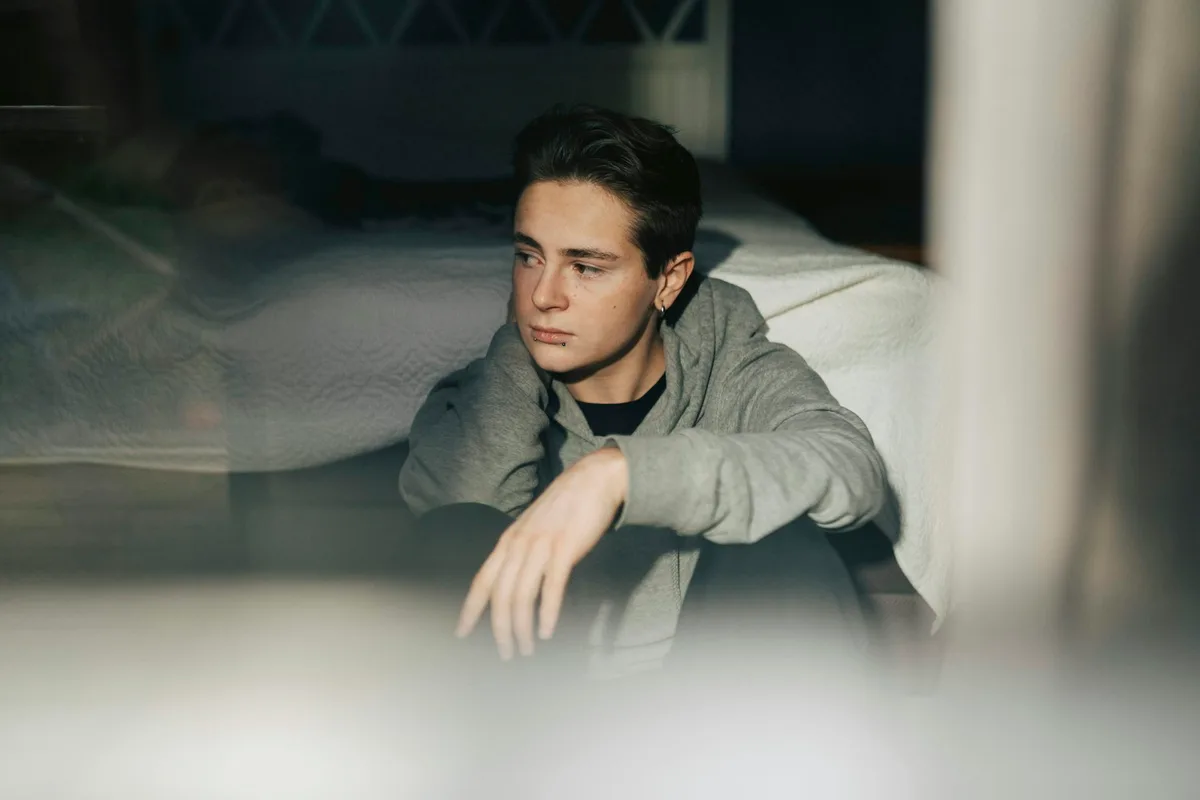 Year 12 students can feel lonely after graduating. Here’s how to stay connected
