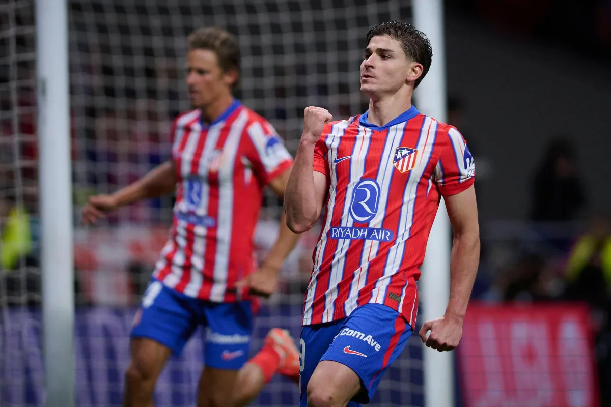 Julián Álvarez não se reapresenta ao Atlético de Madrid e volta a alimentar rumores de saída