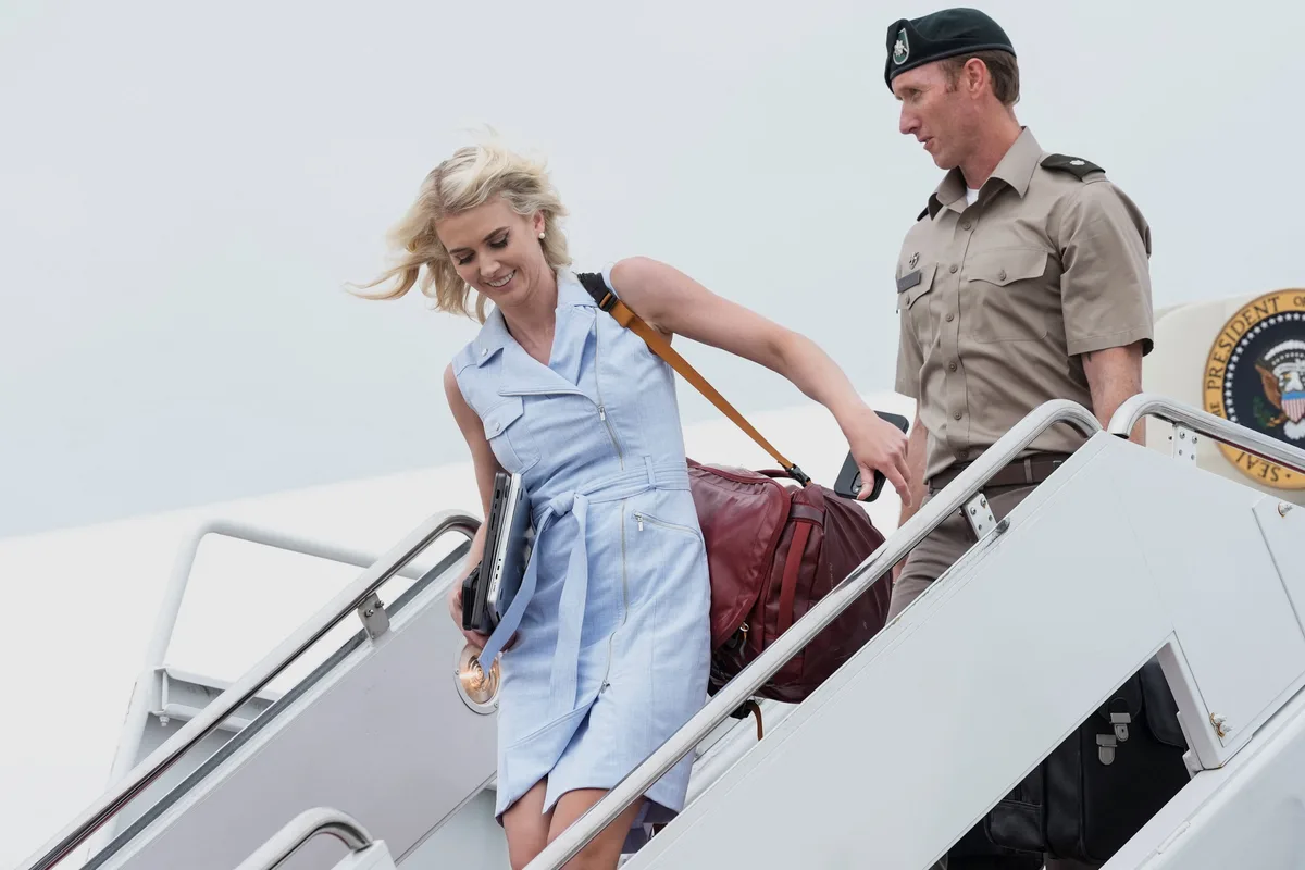 Natalie Harp, l'ombre fidèle du président Trump qui déchaîne les passions aux Etats-Unis