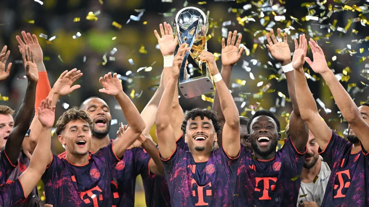 2:1 im Supercup gegen BVB: Die Bayern wie immer im Konfettiregen