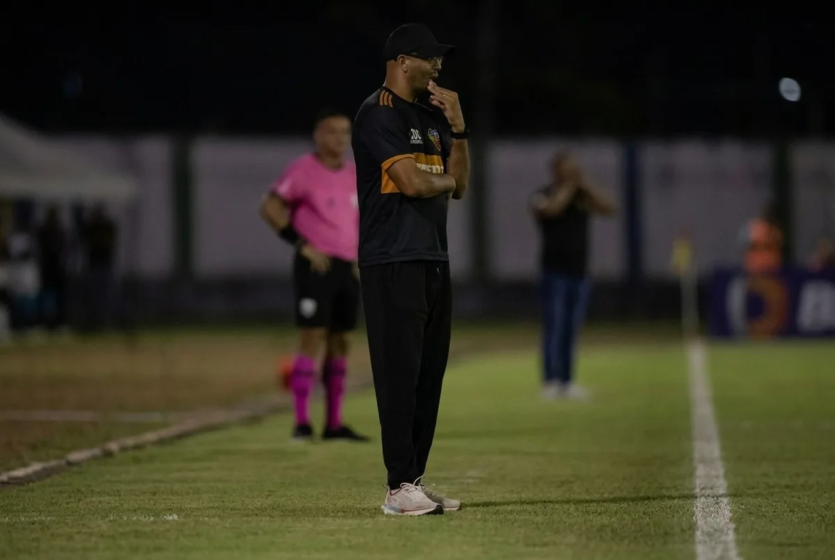 CDC demite Charles Chenko após derrota para o RB do Norte na Série B do Amazonense