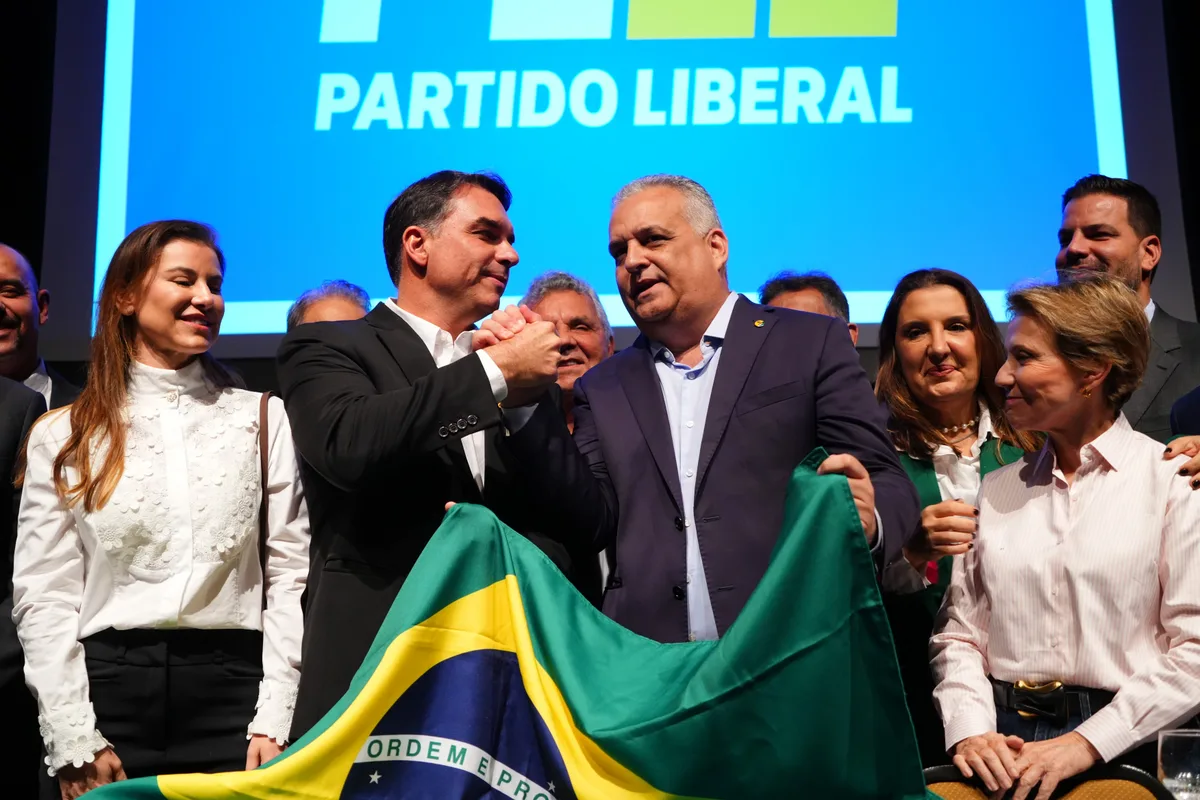 Buscas sobre Alfredo Gaspar disparam quase 11000% após anúncio como vice de Flávio