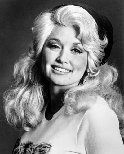 Dolly Parton fez último pedido à família antes de morrer, aos 80 anos; saiba qual (Foto: Getty)