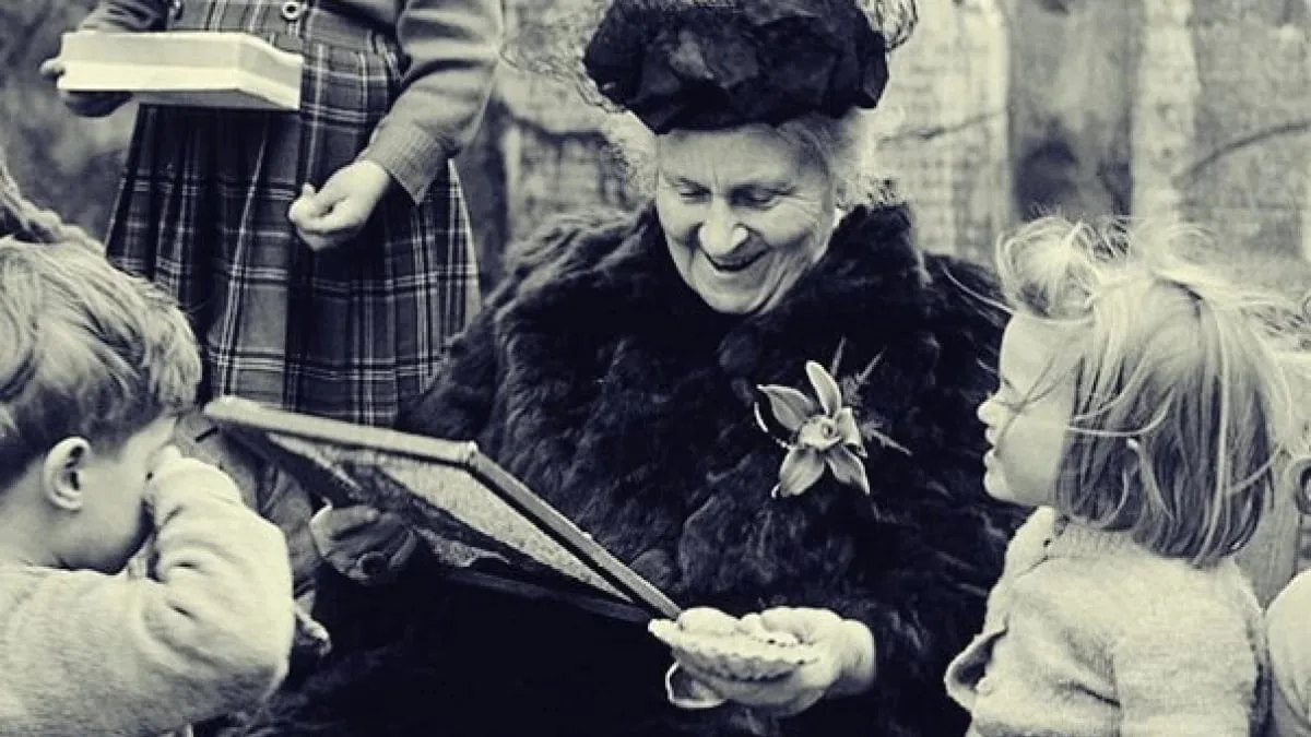 María Montessori, pedagoga italiana: “Nunca ayudes a un niño en una tarea en la que siente que puede tener éxito”