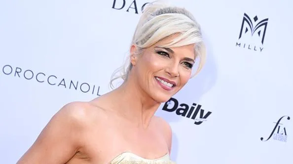 Selma Blair arrested after allegedly assaulting Delta flight crew on Los Angeles to New York flight