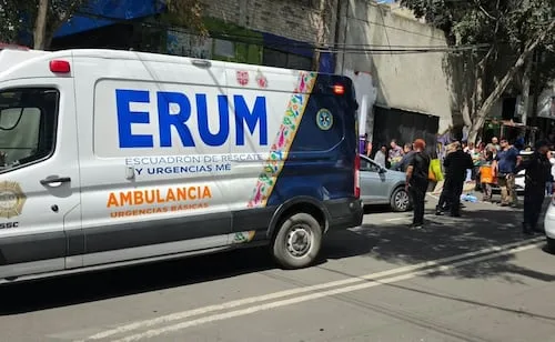 Conductor arrolla a 3 personas en puesto de comida de Coyoacán; investigan si manejaba en estado de ebriedad