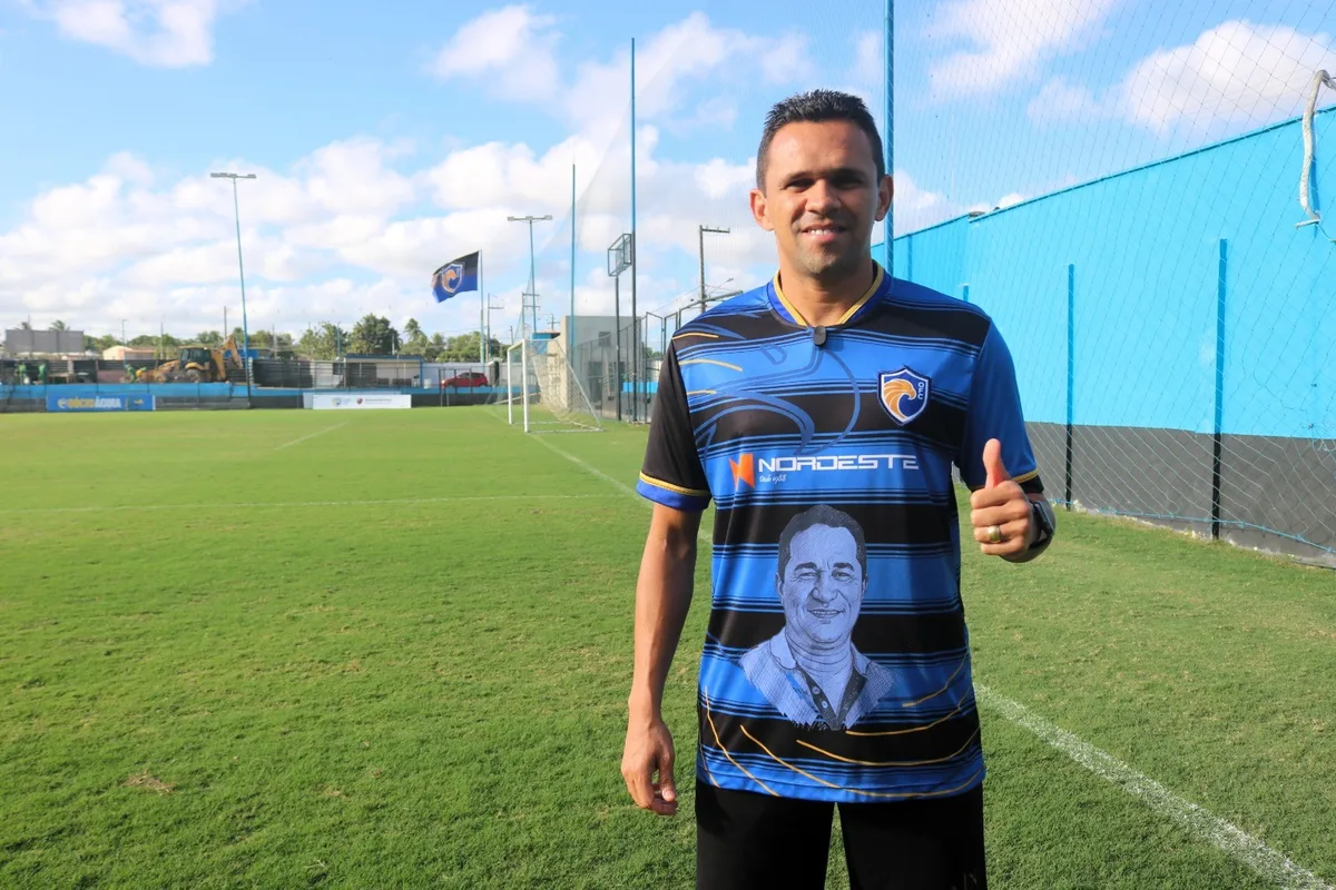 QFC anuncia atacante João Paulo, ex-ABC e Kairat