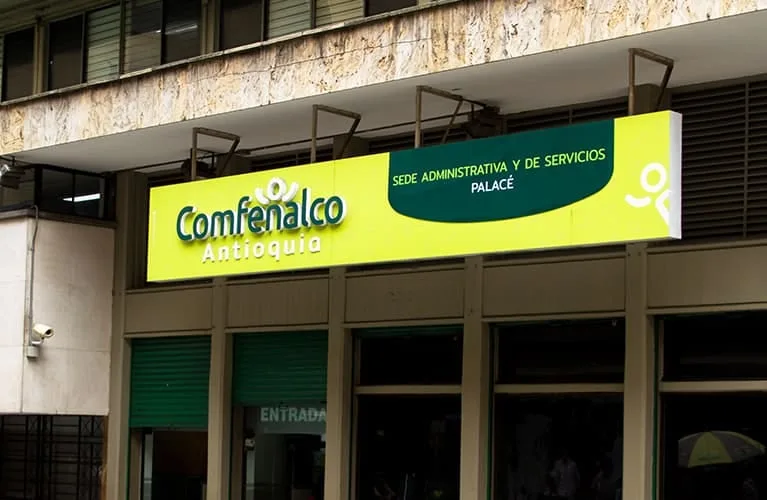Disputa judicial y administrativa amenaza con paralizar el control de Comfenalco Antioquia y pondría en riesgo casi $1 billón