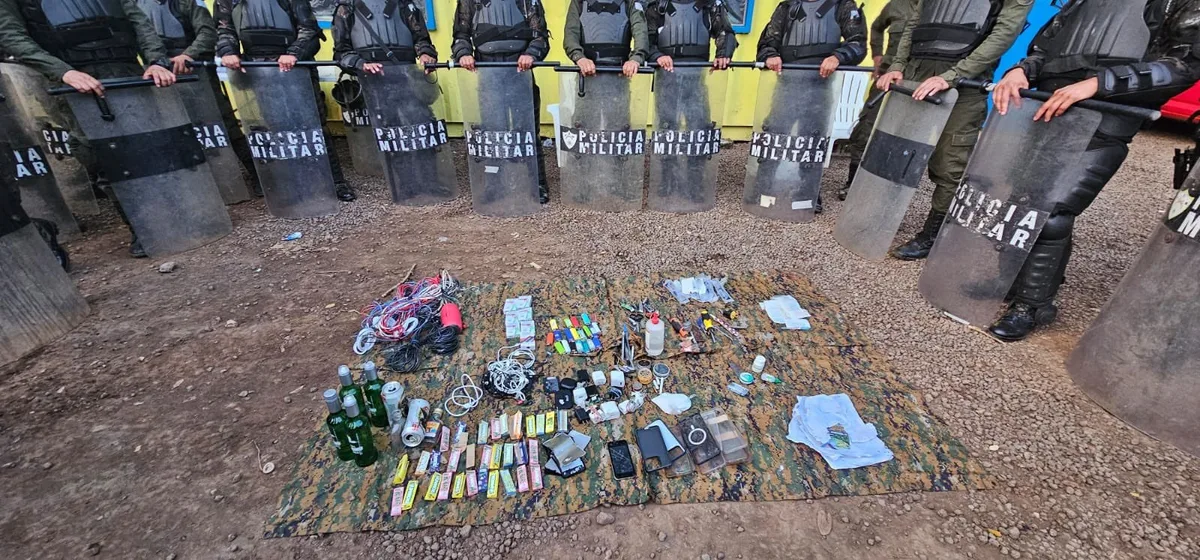Ejército de Guatemala decomisó celulares y municiones durante requisa en la cárcel Renovación I