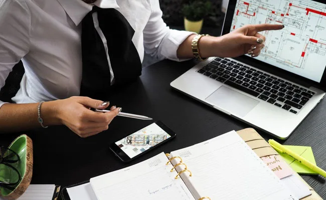 1st District-Level Data Reveals Wide Gaps In Female Workforce Participation