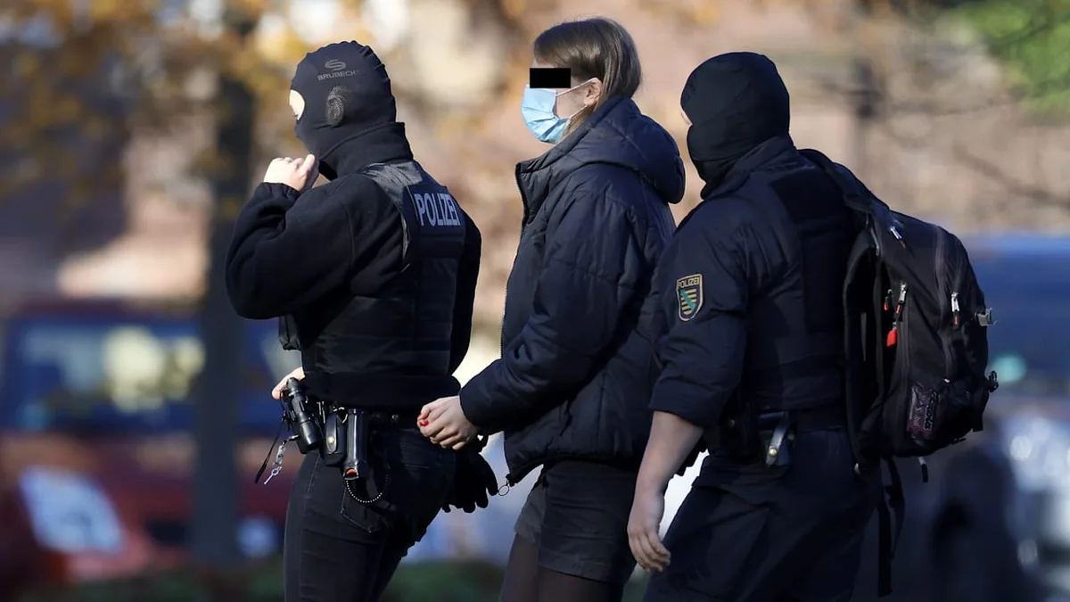 Aus Beugehaft entlassen - Linksextremistin Lina E. ist frei